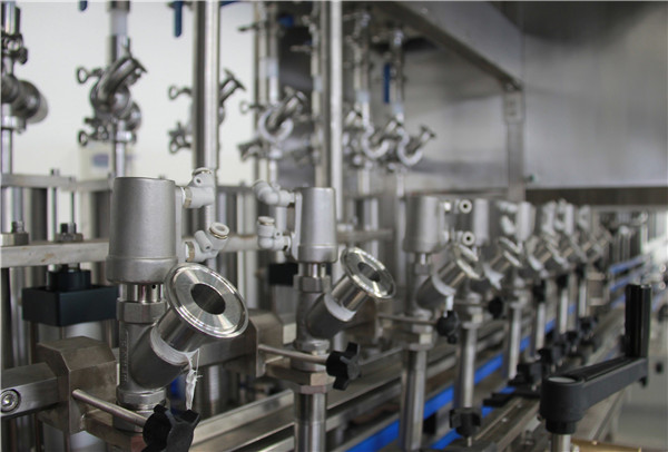 Vysoko výkonný stroj na plnenie oleja z jedlých fliaš