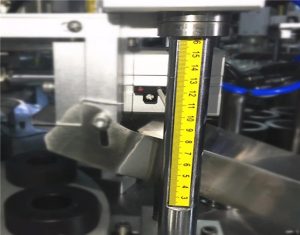 Ultrazvukové tesnenie kozmetické trubice plniace stroj